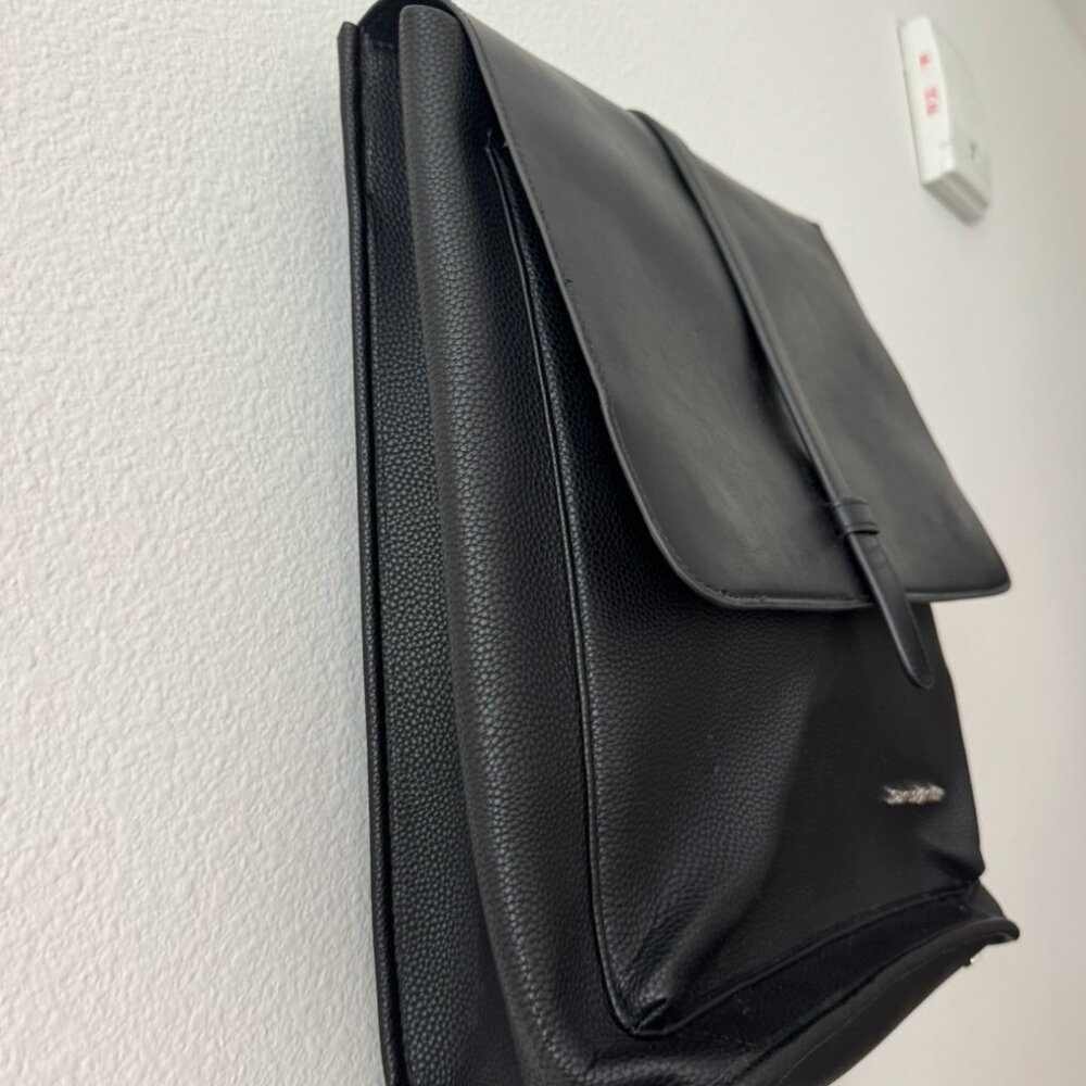 Samsonite Black Leather Flap Backpack Laptop/Work… - image 3